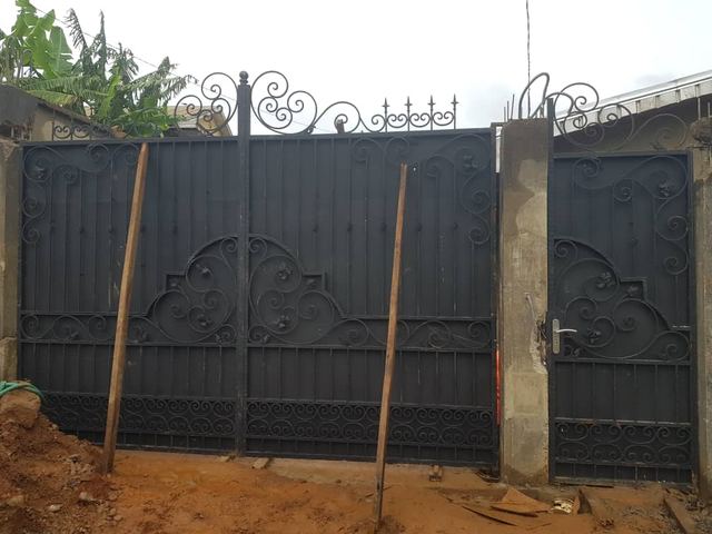 The Kamsi House – 15