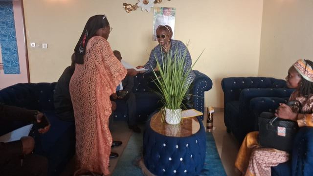 Visits, Team & Community – 4